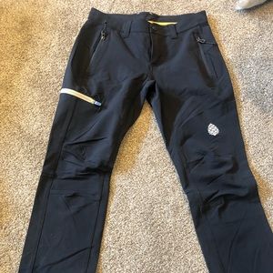 Women’s size 2 Stio outdoor pant. Great condition.